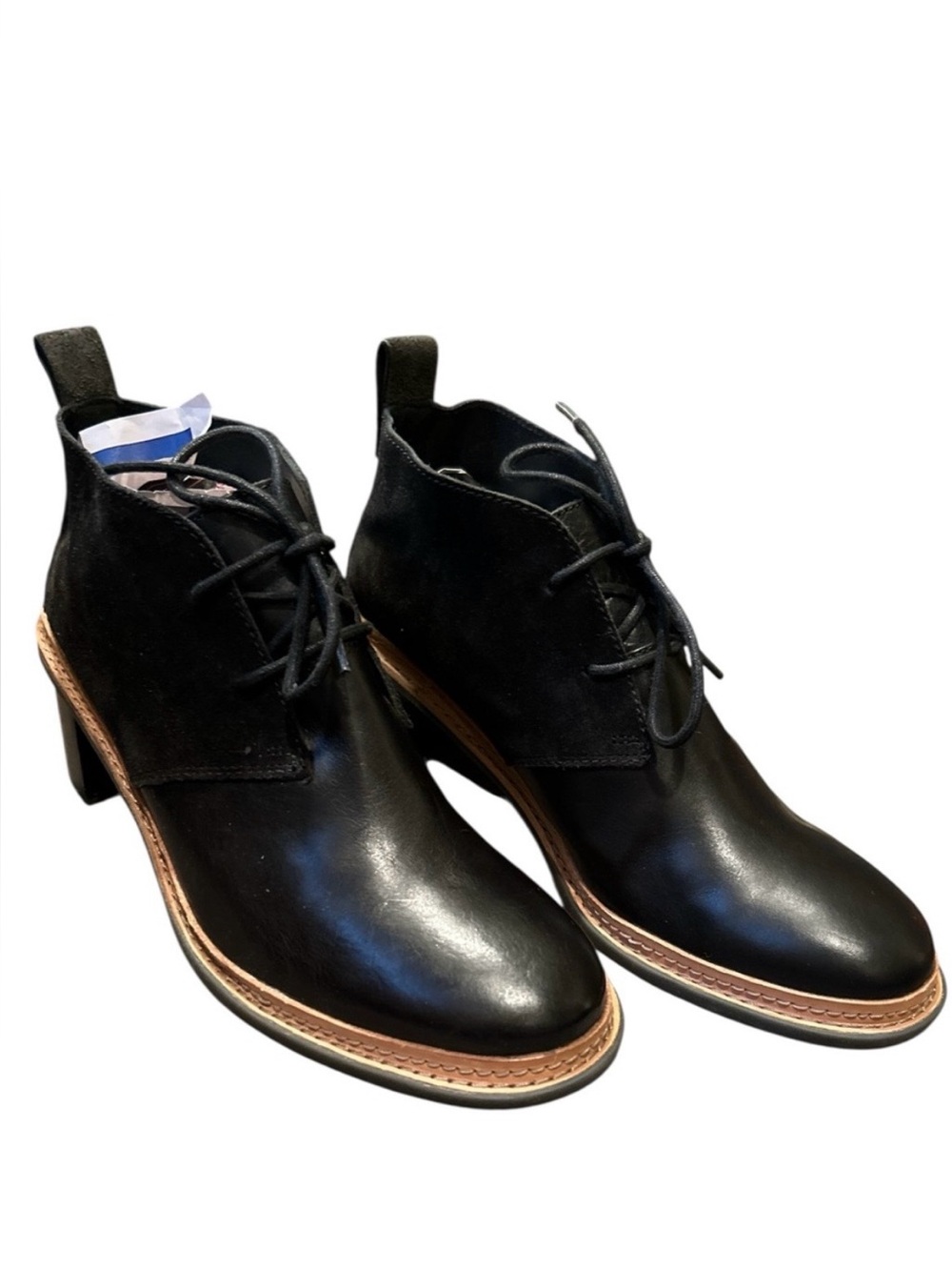 Clarks Trace Glow Leather Lace-Up Heeled Ankle Chukka Boots Black Womens size 10